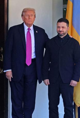 Zelensky looks to close out Ukraine peace deal at Trump meet