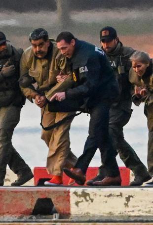 Venezuelas deposed Maduro pleads not guilty, insists still president