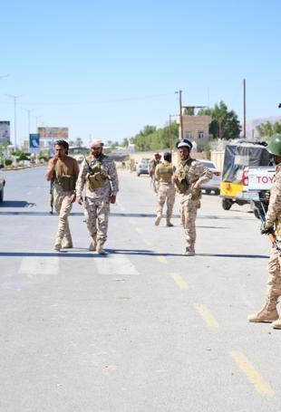 Tourists stranded on Yemen island to leave starting Jan 6