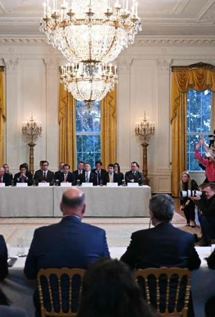 Trump moves to protect money from Venezuelan oil