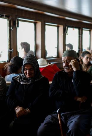 Türkiye tops Europe in mobile usage with 494 minutes per month