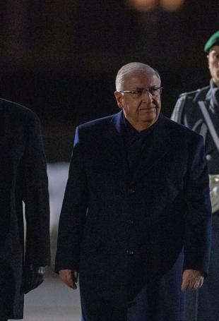 Turkish, German defense ministers hold talks in Berlin