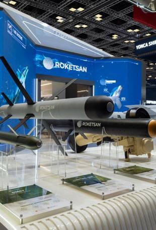 Roketsan displays missiles, UAV munitions at Qatar defense expo