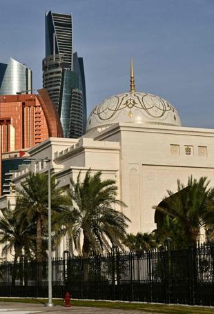 Ukraine-Russia-US talks open in Abu Dhabi as Moscow demands Donbas region