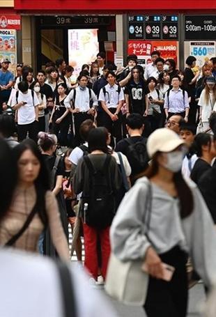 Street robbers steal $2.7 mln in cash in rare Tokyo heist