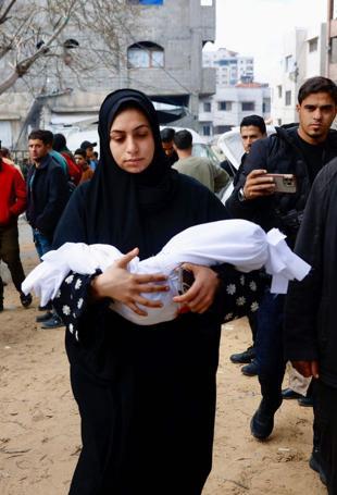 Israeli strikes kill 20 in Gaza amid interrogation claims at Rafah