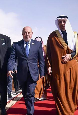 Syria, Saudis sign joint airline and telecommunications deals