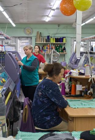 Ukraine businesses struggle amid power cuts