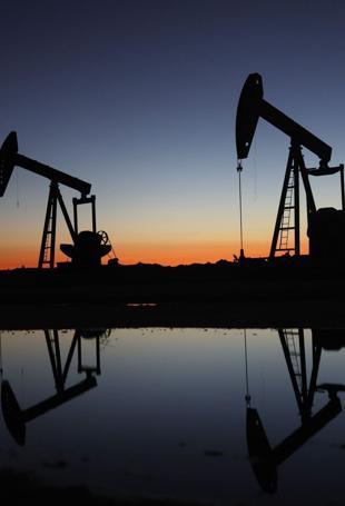 Damascus prepares to take over oil fields, border crossings in northeastern Syria