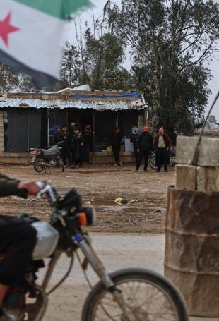 Damascus starts reclaiming major northeast oil fields under SDF deal