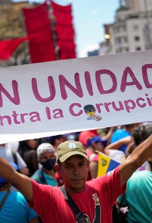 Corruption watchdog sees worrying decline in democracies