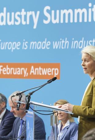 EU leaders push to rescue European economy challenged by China, US