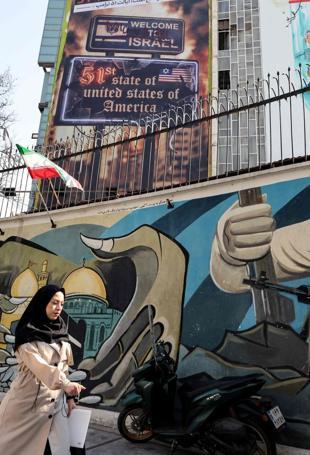 US presses missile issue as new Iran negotiations begin