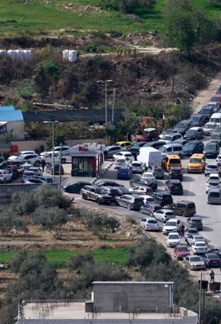 Irans neighbours fear consequences of US, Israeli strikes