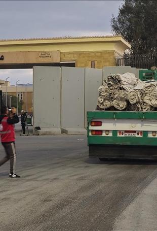 Israel closes all crossings in Palestinian territories following strikes on Iran