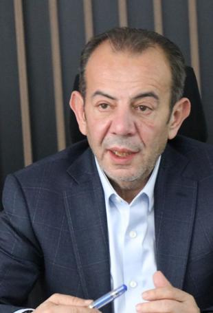 Bolu mayor suspended after arrest in extortion probe