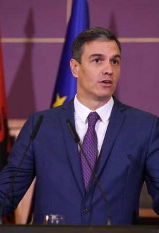 ‘No to war’: Spanish PM hits back at Trump threats