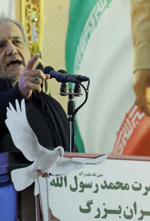 Iran says will not target neighbours unless attacked from them