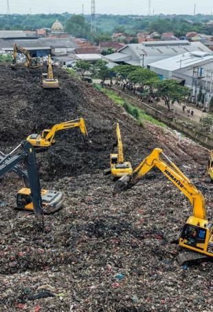 Search called off after Indonesia landfill collapse kills seven