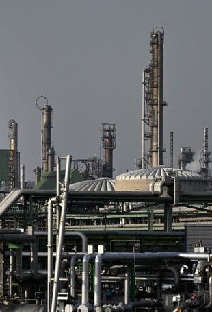 Germany, Japan to unblock oil reserves as G7 stands ready to act