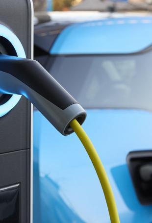 Electric car prices drop, helping EU sales: Report