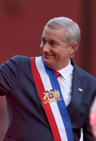 Chiles new hard-right president vows action