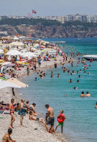 Conflict-hit Gulf travel may redirect some demand to Türkiye