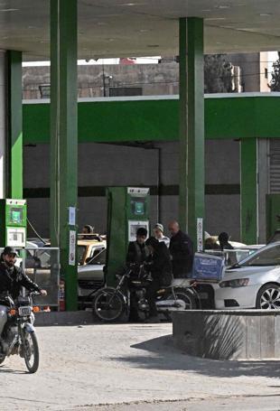 Syrias Damascus city restricts sale of alcohol