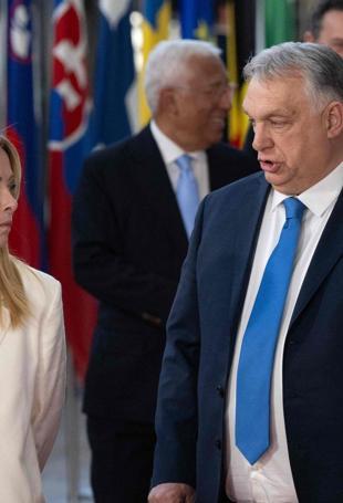 EU leaders round on Orban for stalling Ukraine loan