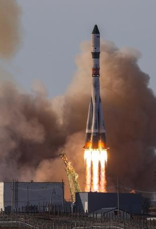 Russia resumes use of space launch site damaged in accident