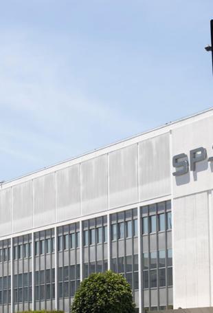 Musks SpaceX looking to raise $75 billion in June IPO: Report