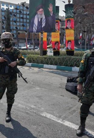 Iran launches recruitment drive, mobilizes soldiers