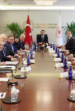 Bayraktar discusses nuclear energy cooperation with AtkinsRealis
