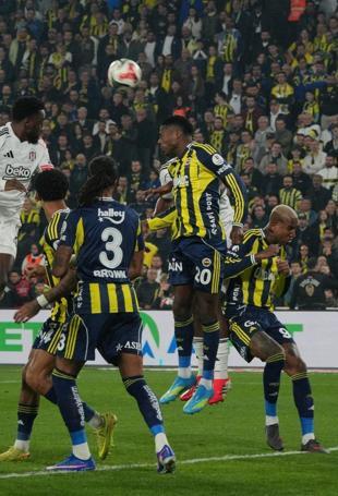 Fenerbahçe rallies late to beat Beşiktaş as title race narrows