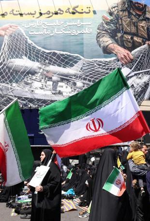 Iran announces alternative routes in Hormuz strait