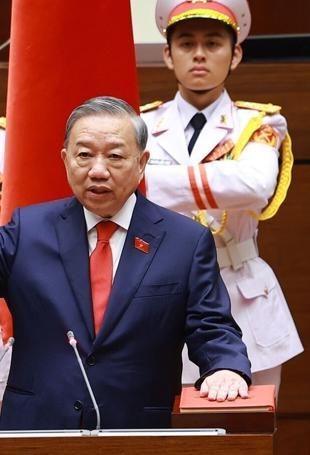 Vietnam confirms top leaders visit to China next week