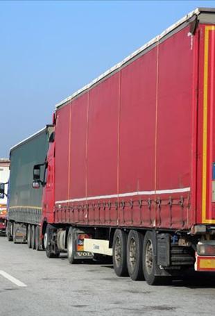 Türkiye says Saudi transit visas restore key overland trade corridor