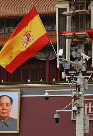 Spains Sanchez seeks closer China ties amid strains with US