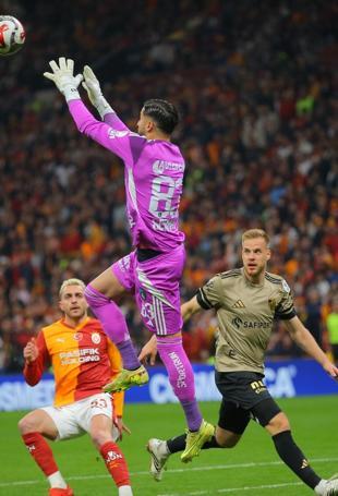 Galatasaray falters in Süper Lig race