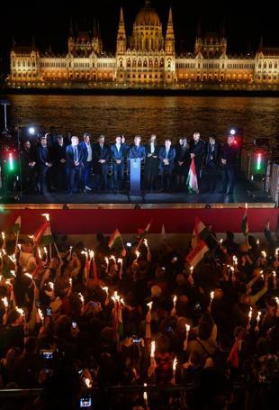 European leaders celebrate Magyars election win