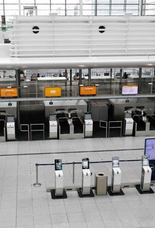 Lufthansa pilots strike as cabin crew call further stoppage