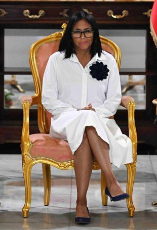 IMF, World Bank say restoring relations with Venezuela