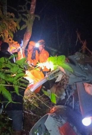 Indonesia helicopter crash kills 8