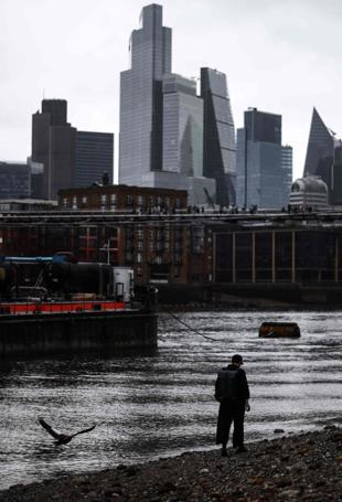 UK to accelerate clean energy drive amid Mideast war