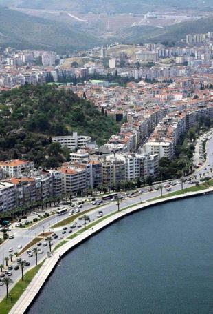 Rebound expected in home sales to foreign buyers: Survey