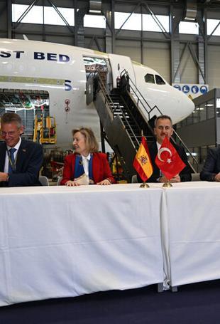 Türkiye signs deal with Spain to export Turkish jet trainer Hürjet