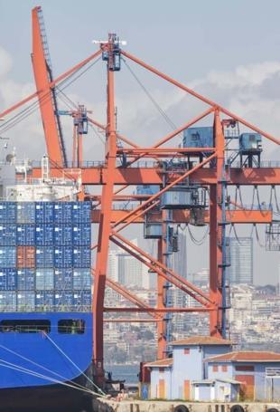 Türkiye’s trade deficit widens in March as imports rise, exports fall