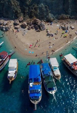 Türkiye’s tourism income, foreign tourist arrivals increase in first quarter