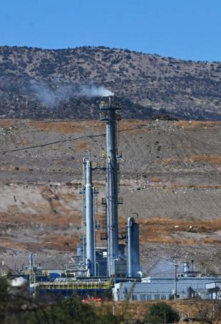 Energy sector methane emissions linger near record highs: IEA