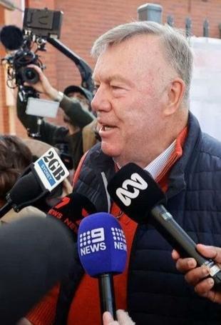 Australias conservatives reel from by-election loss to far right
